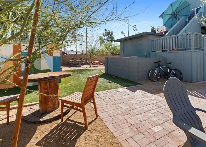 Stylish New -6 Beds- Near Dt & Phx Airport