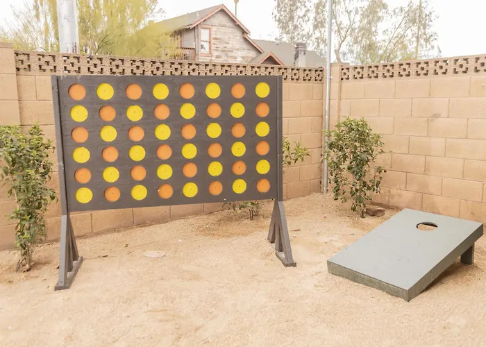 Holiday home Stylish New -6 Beds- Near Dt & Phx Airport