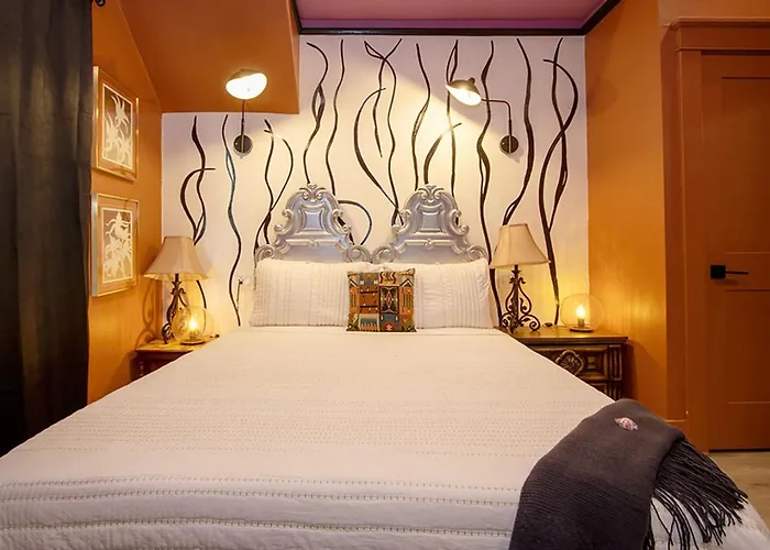 Holiday home Stylish New -6 Beds- Near Dt & Phx Airport